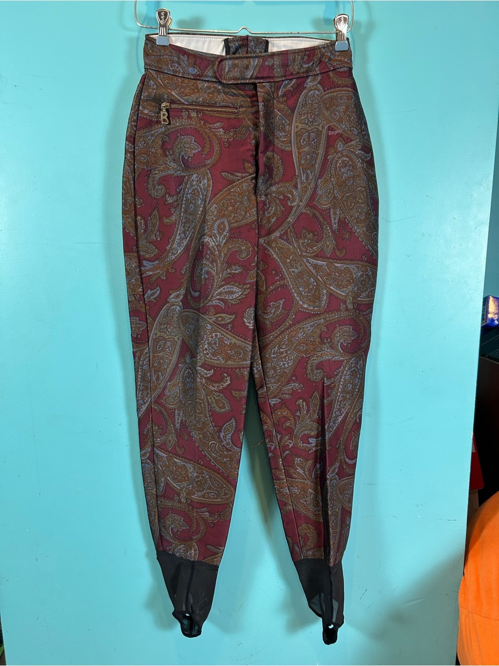 Vintage Bogner Burgundy Paisley ski Pants with stirrups size 8